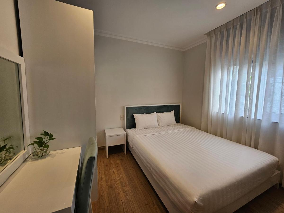 Song Hung 1 Luxury Hotel & Apartments Ho Chi Minh-staden Exteriör bild